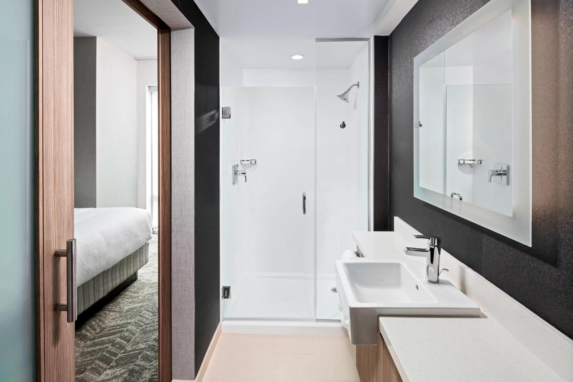 สปริงฮิลล์ สวีท บาย แมริออท กรีนวิลล์ ดาวน์ทาวน์ Hotel ภายนอก รูปภาพ